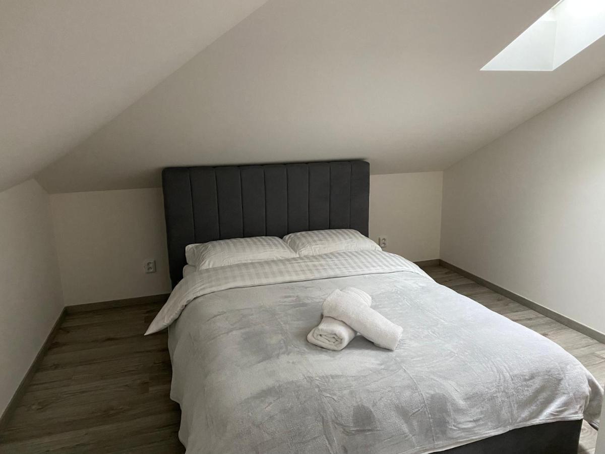 Klicperovo 2Kk Apartment Hradec Kralove Exterior photo
